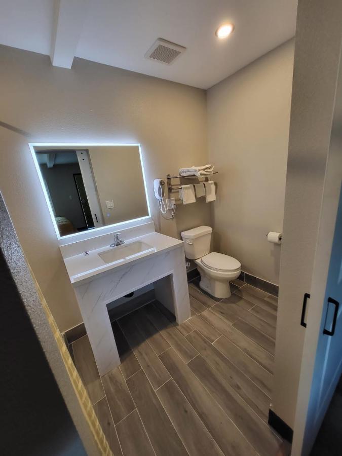 Stadium Inn & Spas Los Angeles Extérieur photo