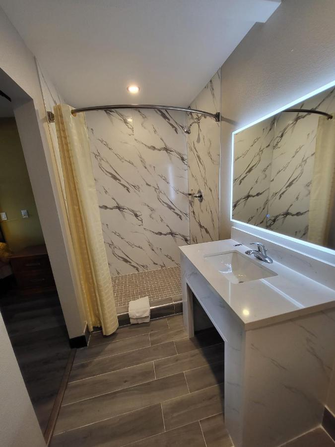Stadium Inn & Spas Los Angeles Extérieur photo