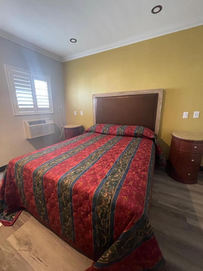 Stadium Inn & Spas Los Angeles Extérieur photo