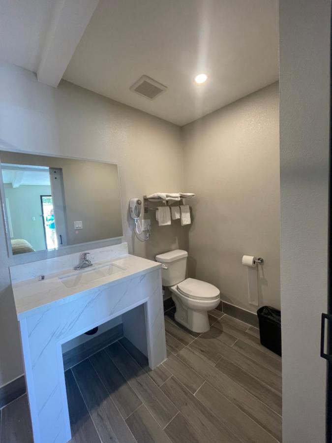 Stadium Inn & Spas Los Angeles Extérieur photo
