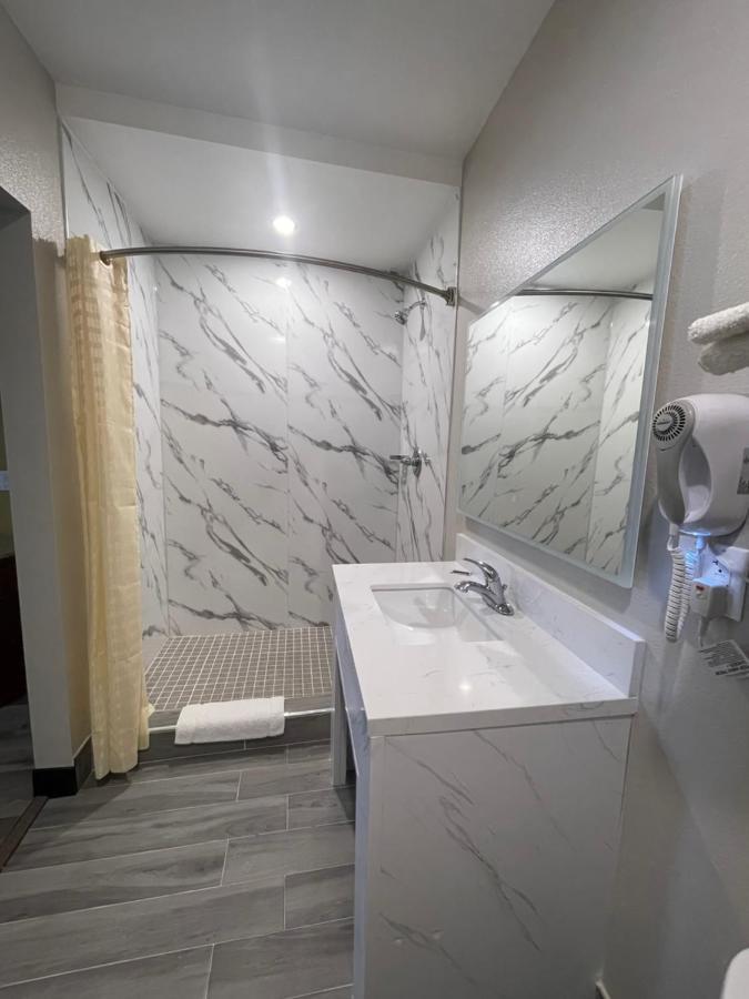 Stadium Inn & Spas Los Angeles Extérieur photo