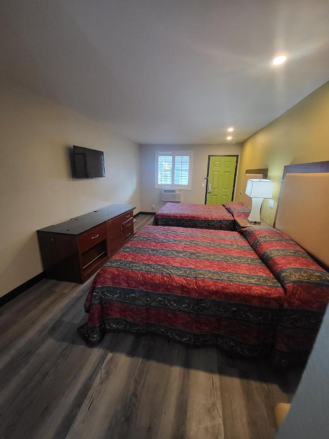 Stadium Inn & Spas Los Angeles Extérieur photo