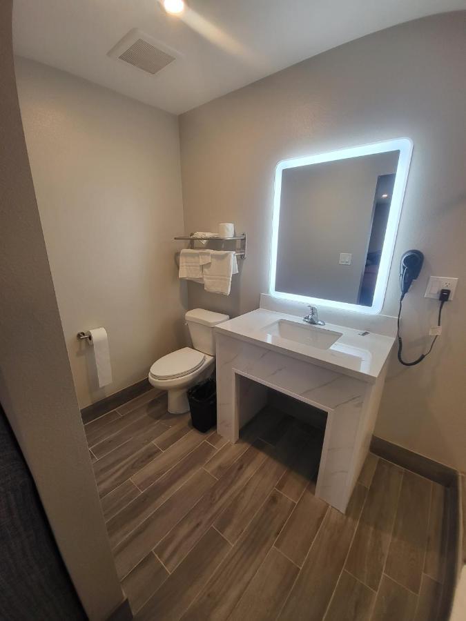 Stadium Inn & Spas Los Angeles Extérieur photo