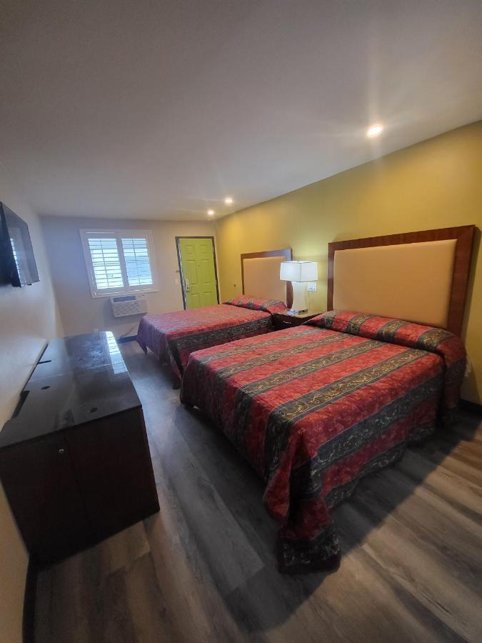 Stadium Inn & Spas Los Angeles Extérieur photo